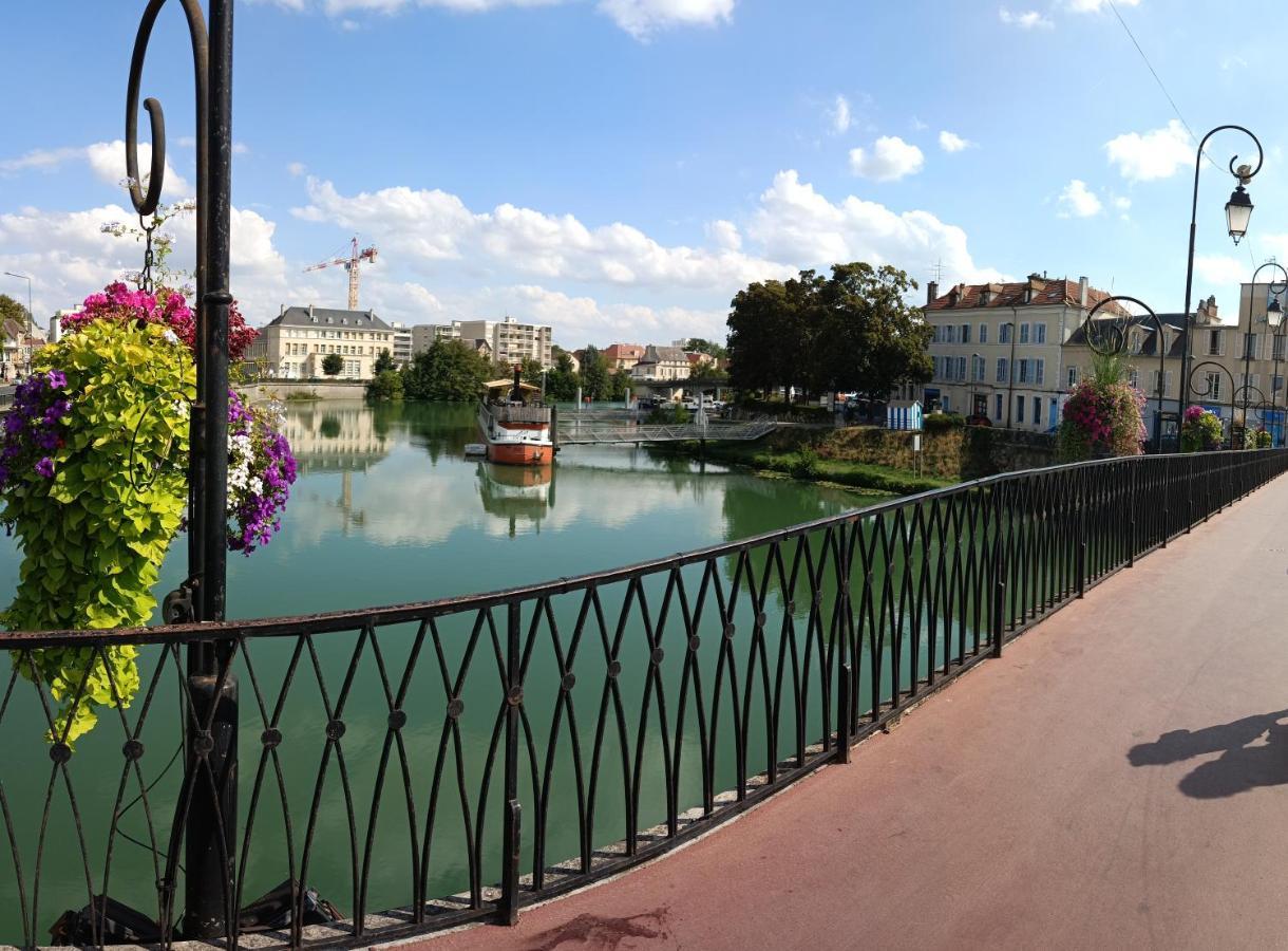 Paris & Disney - Les Bords De Marne Meaux Exterior foto